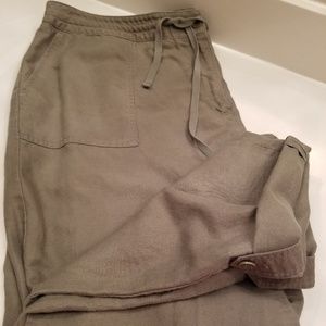 TALBOTS Rolled Capri Pants